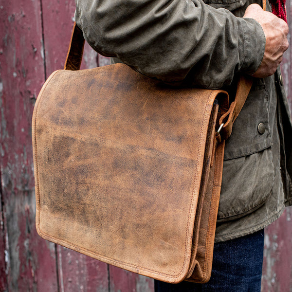 Comment porter une sacoche pour homme